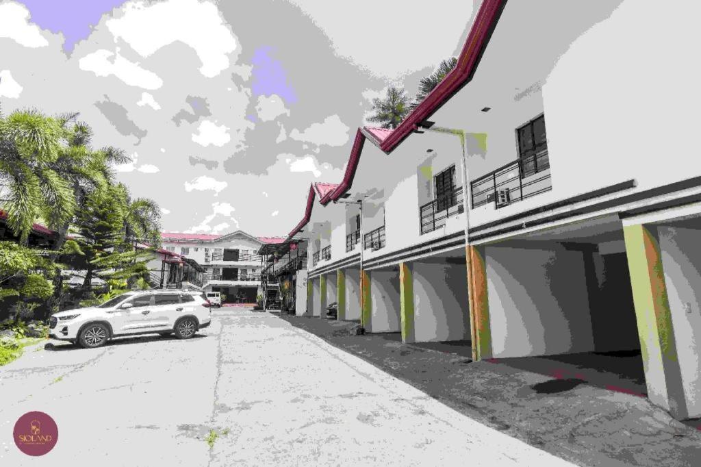 Quezon Premier Hotel Lucena Esterno foto
